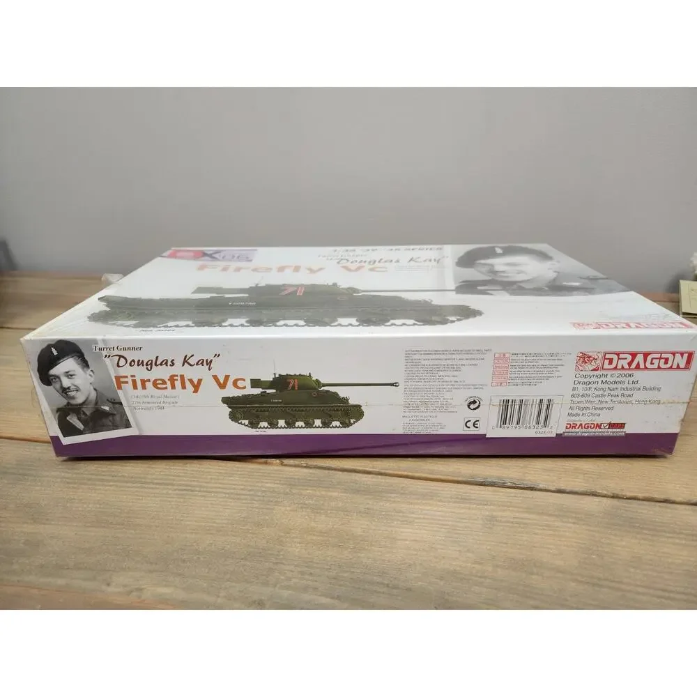DRAGON 1/35 6323 FIREFLY VC DOUGLAS KAY